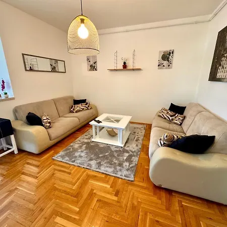 Apartment Modern & Complete 2bdr With Free Parking *