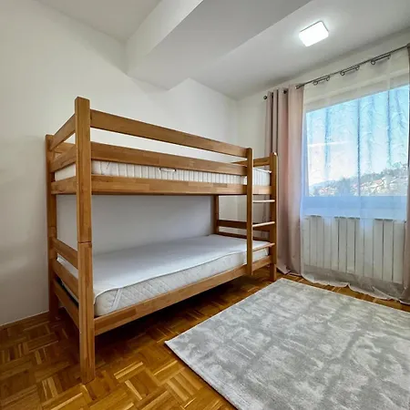 Modern & Complete 2bdr With Free Parking 아파트