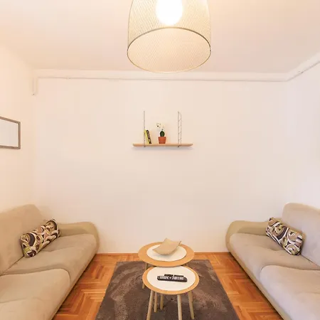 Modern & Complete 2bdr With Free Parking 아파트