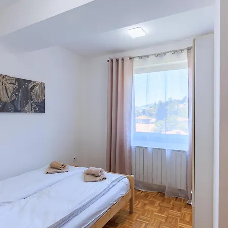 Modern & Complete 2bdr With Free Parking * 사라예보