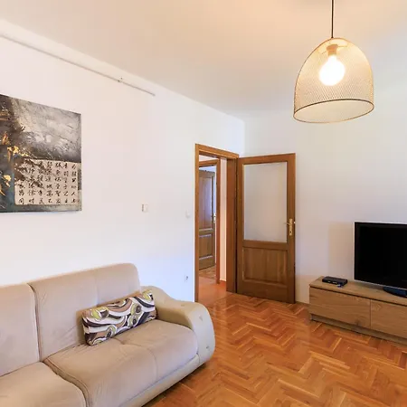 아파트 Modern & Complete 2bdr With Free Parking 사라예보
