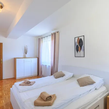 Modern & Complete 2bdr With Free Parking * 사라예보