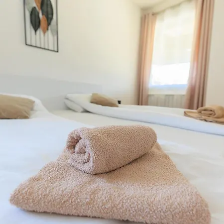 Modern & Complete 2bdr With Free Parking 아파트